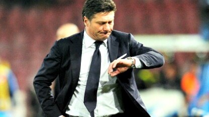 mazzarri allo stadio san paolo di napoli