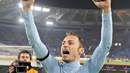 il difensore della lazio Radu