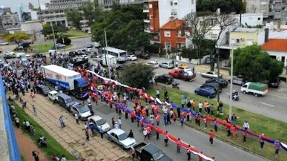 lo striscione srotolato dai tifosi uruguaiani