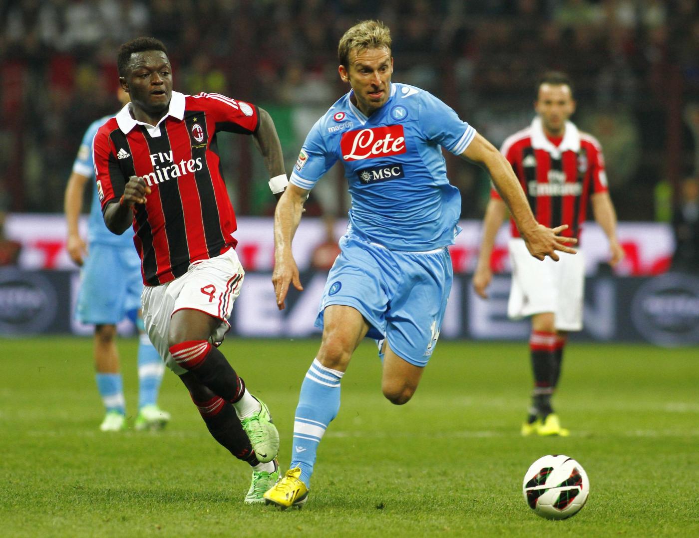 il difensore passa all'inter