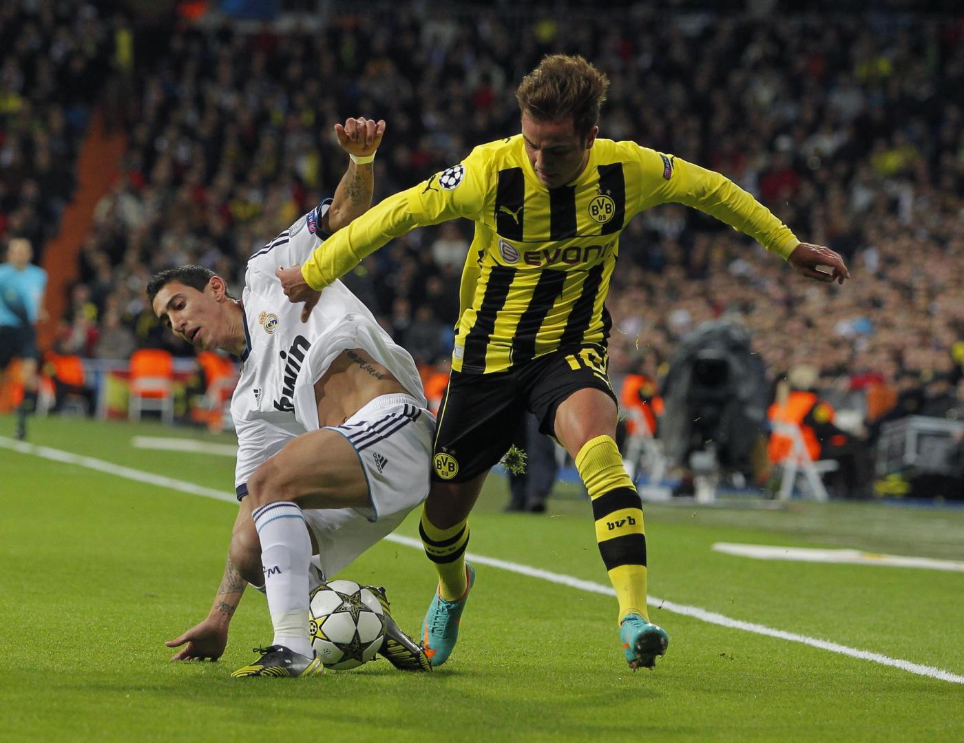 Problemi muscolari impediranno al centrocampista di giocare Borussia Dortmund-Bayern Monaco.