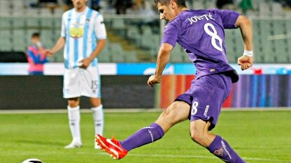la fiorentina stoppa la juve per jovetic