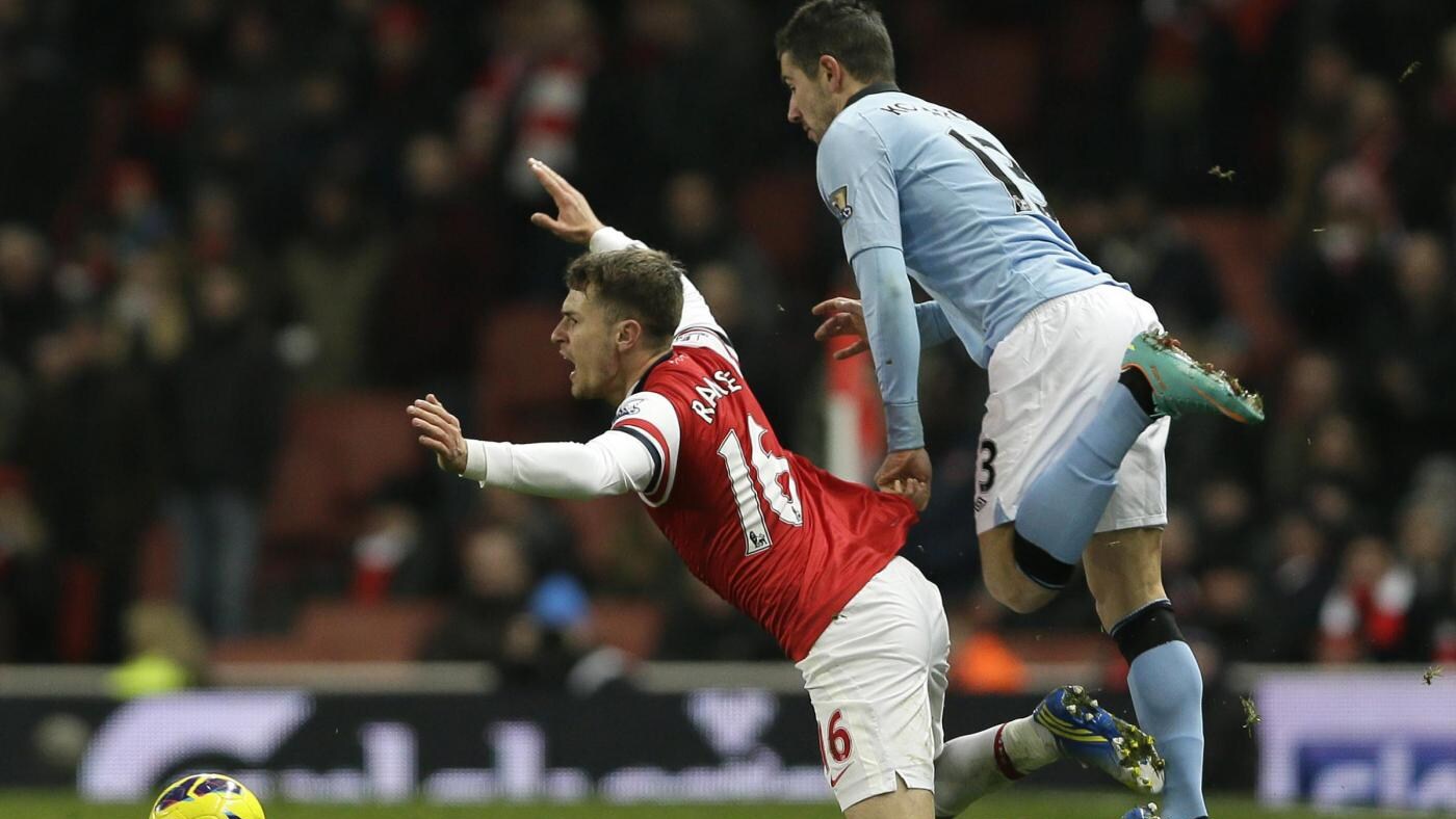 Il difensore serbo da tre stagioni gioca nel Manchester City.