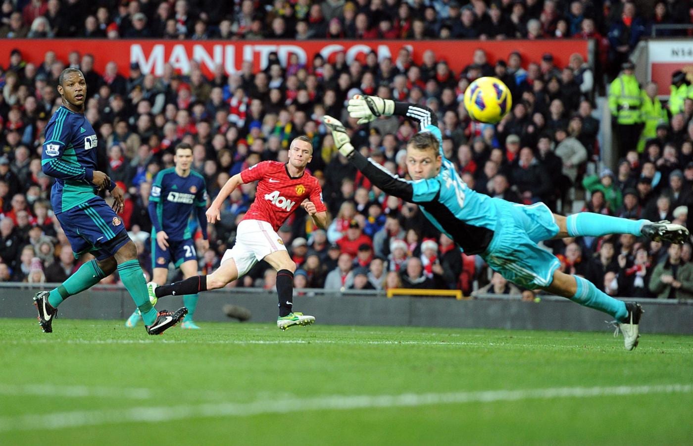 il napoli segue il portiere del sunderland