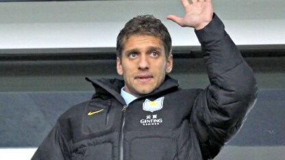 Stiliyan Petrov saluta i tifosi
