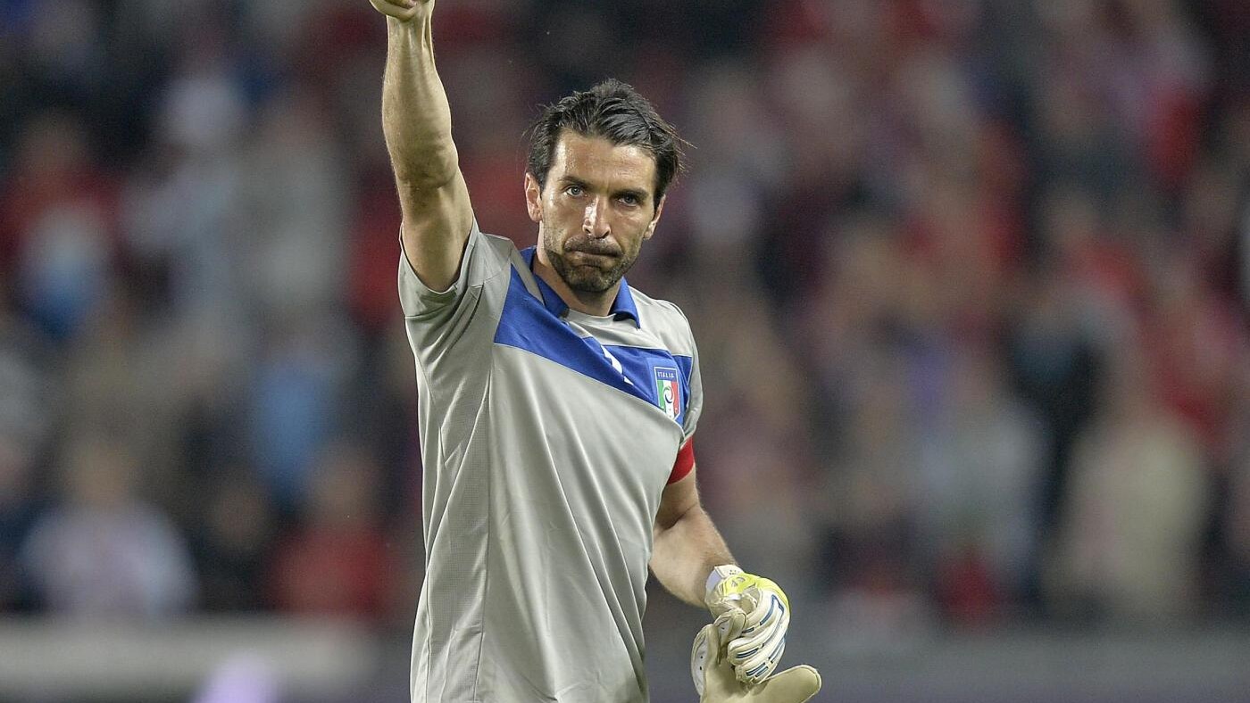 buffon difende balotelli