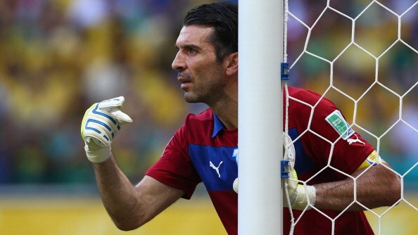 buffon tra i pali dell'italia