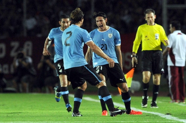 cavani decisivo in venezuela