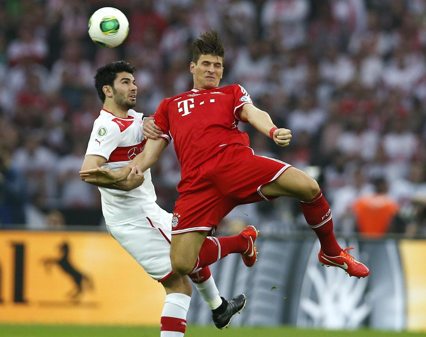 Mario Gomez nel mirino di mercato del Tottenham