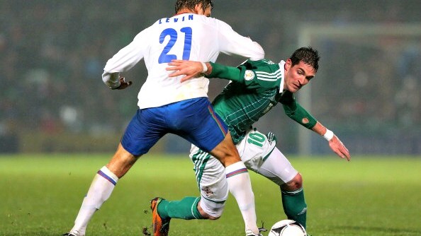 kyle lafferty con la maglia della nazionale nordirlandese