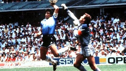 diego maradona contro l'inghilterra