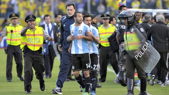 mascherano espulso