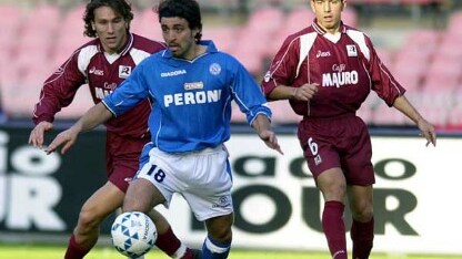 fabio pecchia del napoli in azione