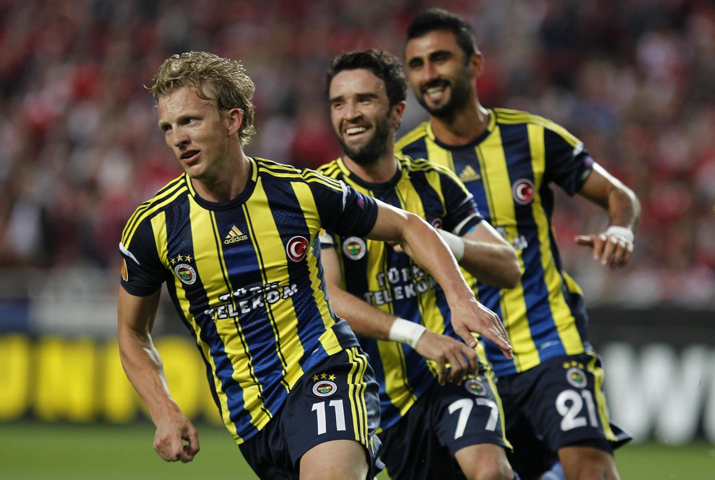 L'ex "reds" Dirk Kuyt: uno dei punti di forza del Fenerbahce