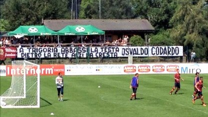 Striscione contro Osvaldo