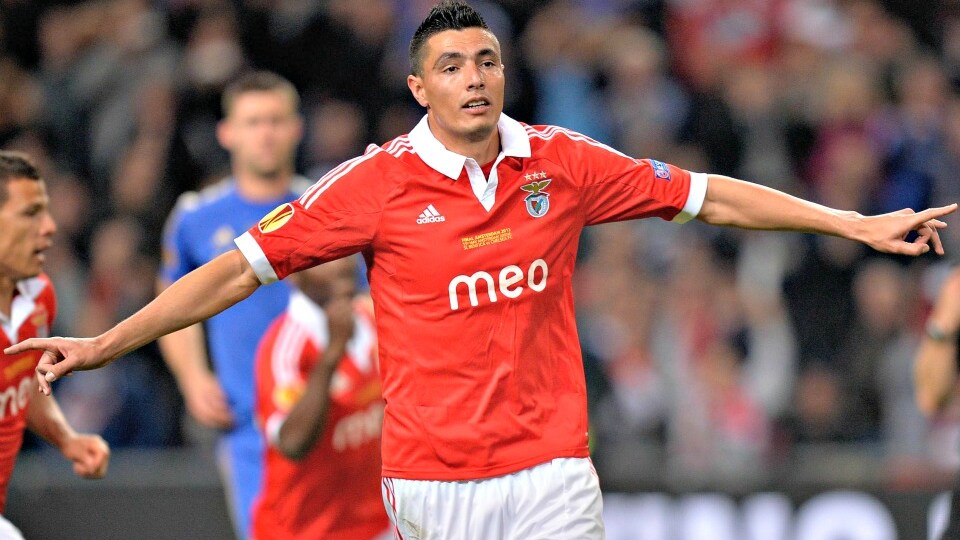 oscar cardozo del benfica