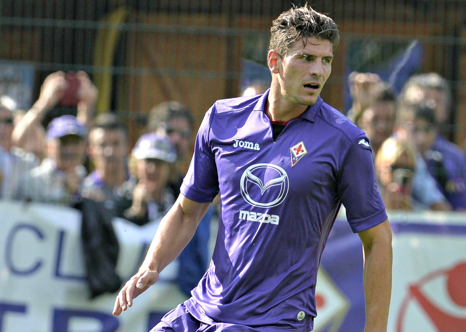mario gomez fiorentina azione