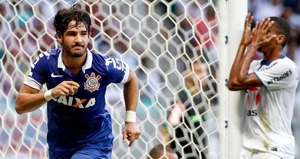 pato esulta dopo il gol