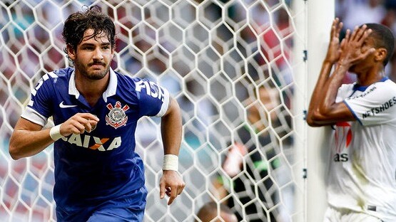 pato esulta dopo il gol