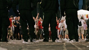 scontri tra tifosi di goteborg, copenaghen e helsingborg