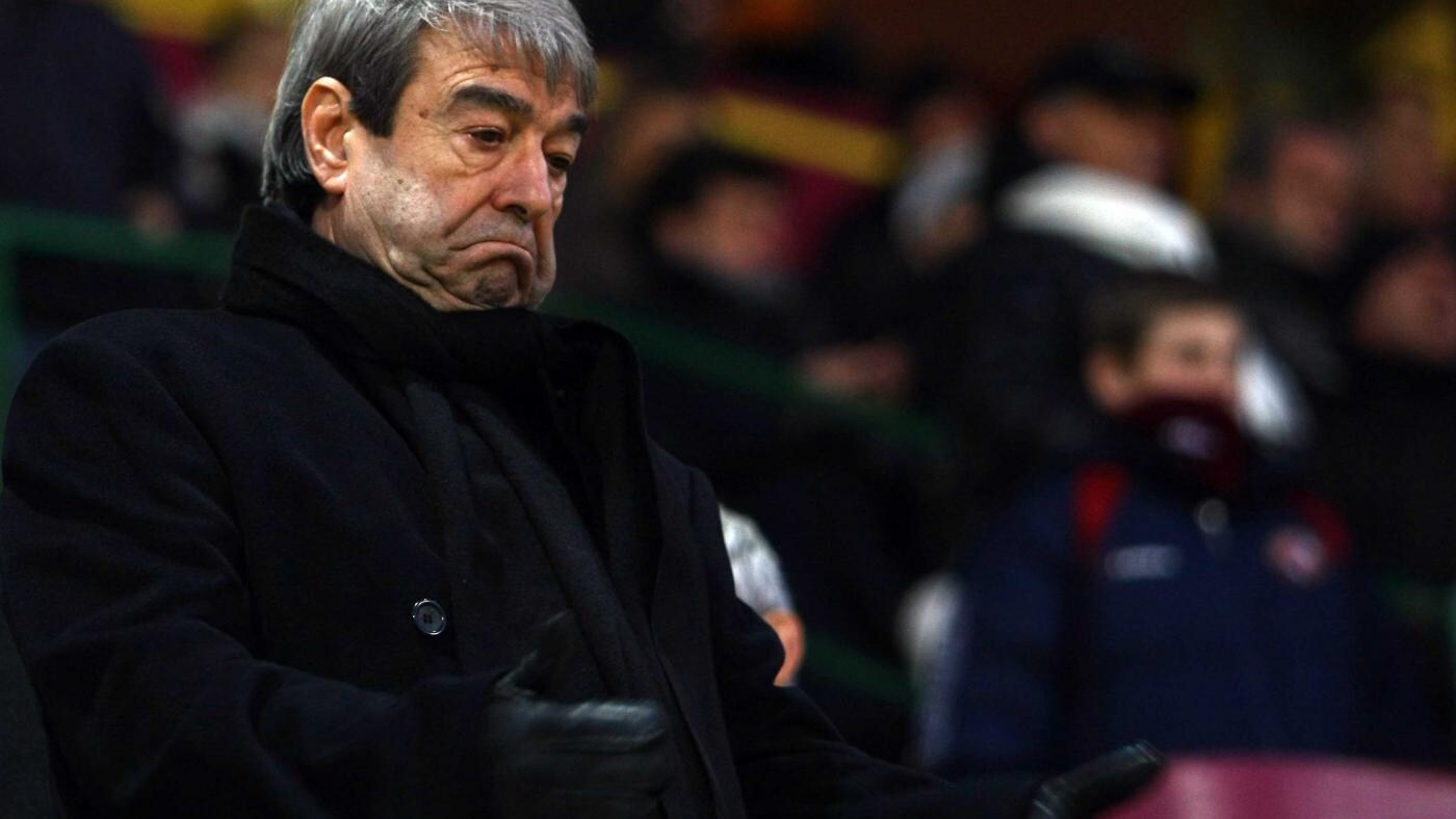 Aldo Spinelli sbaglia città e invece di vedere il Livorno si guarda il Napoli
