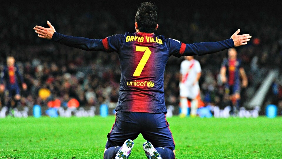 david villa esulta dopo un gol