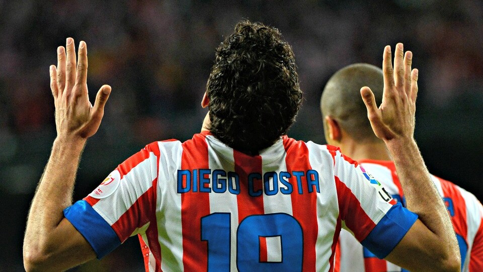 diego costa esulta dopo un gol