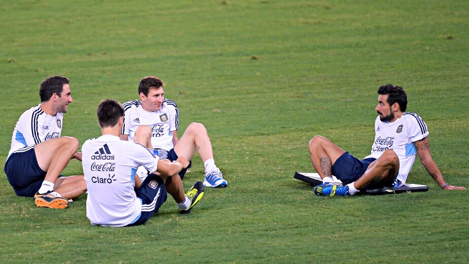il pocho con messi e higuain