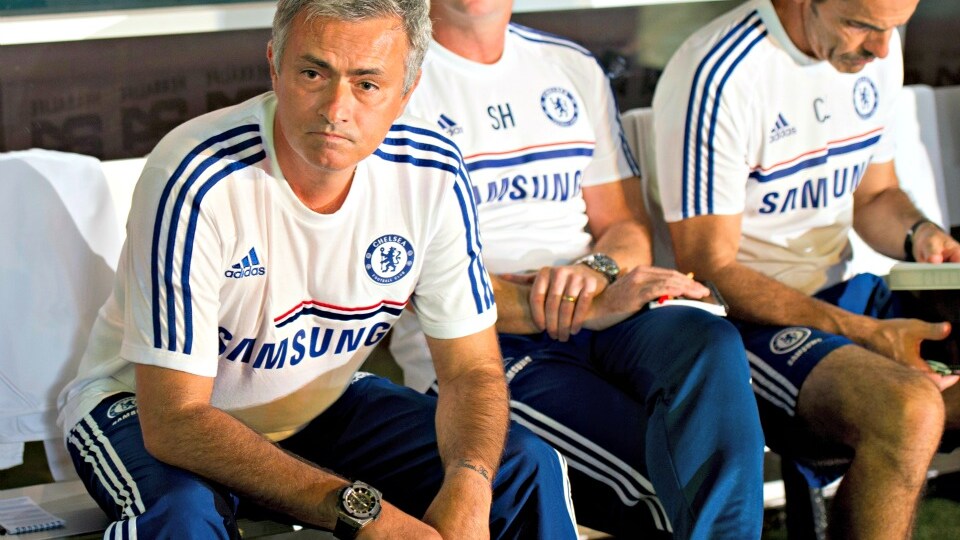 mourinho sulla panchina del chelsea