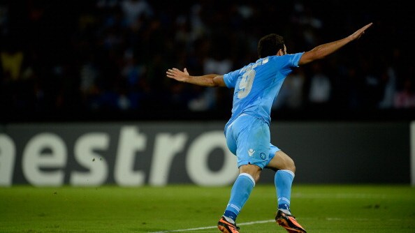 Higuain esulta gol al Borussia