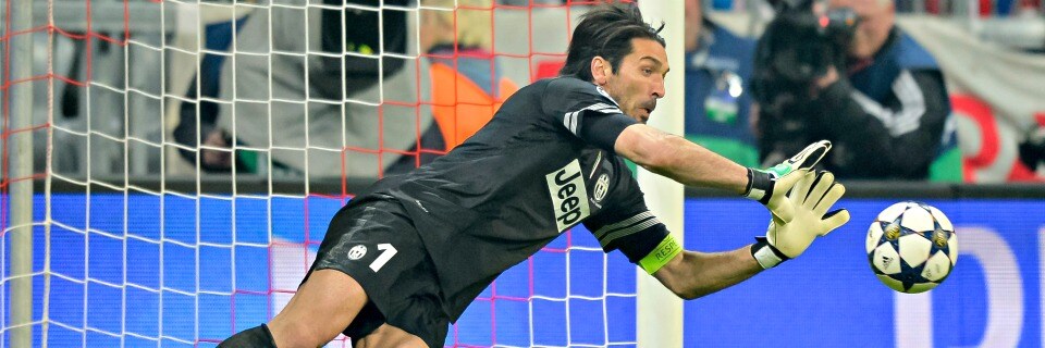 gigi buffon in azione