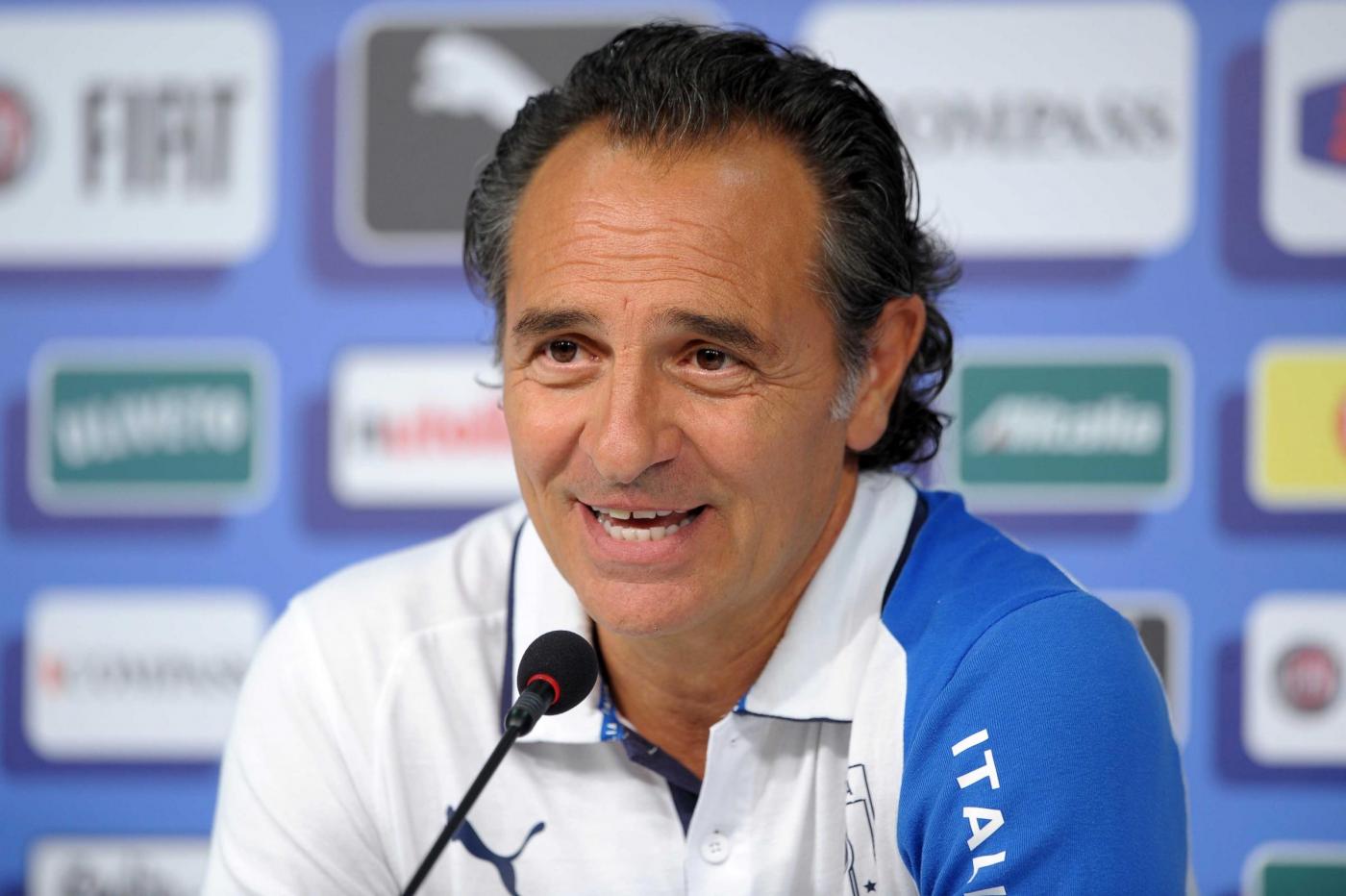 Italia-Repubblica Ceca, Prandelli: "Voglio qualificarmi, De Rossi giocherà in difesa"