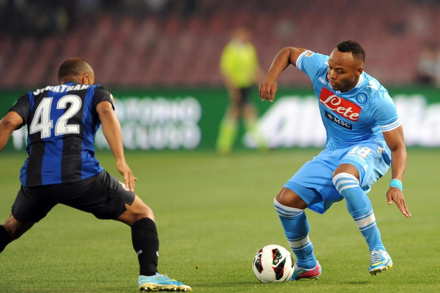 Napoli, De Laurentiis offre tre milioni e mezzo all'anno a Zuniga