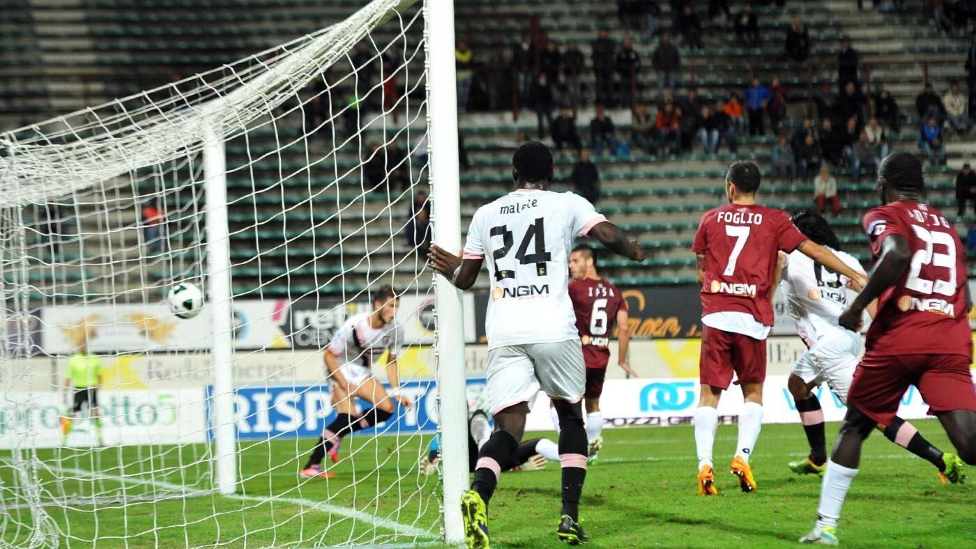 Serie B 2013/2014: Reggina-Palermo 0-2, Iachini è 1° in classifica