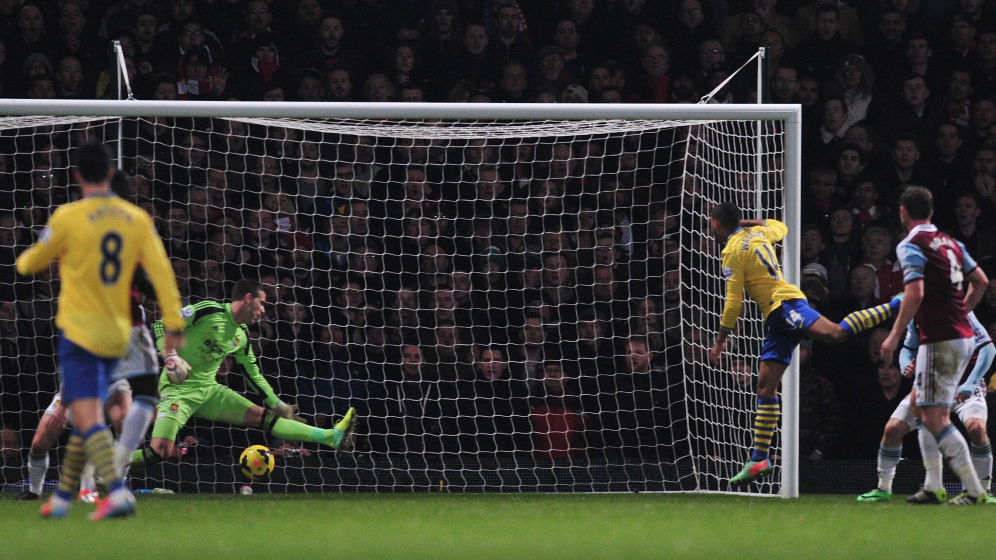 Premier League 2013/2014, 18/a giornata: vincono Arsenal e Chelsea (foto)