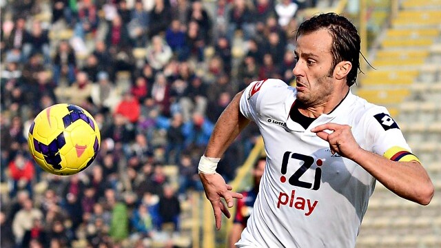 l'attaccante del genoa