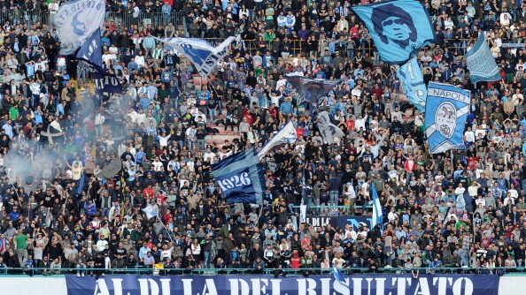 Napoli: 20 mila tifosi all'allenamento del San Paolo (video)