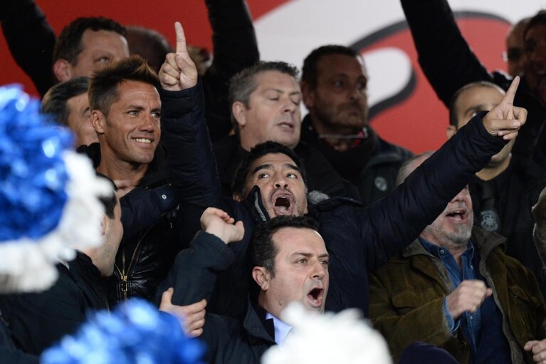 maradona esulta