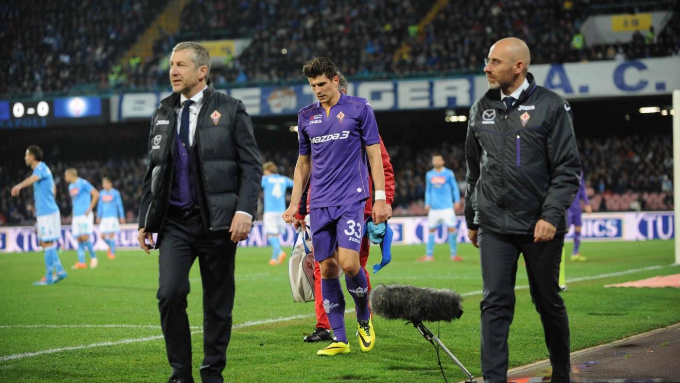 l'attaccante della fiorentina ringrazia su facebook i tifosi viola