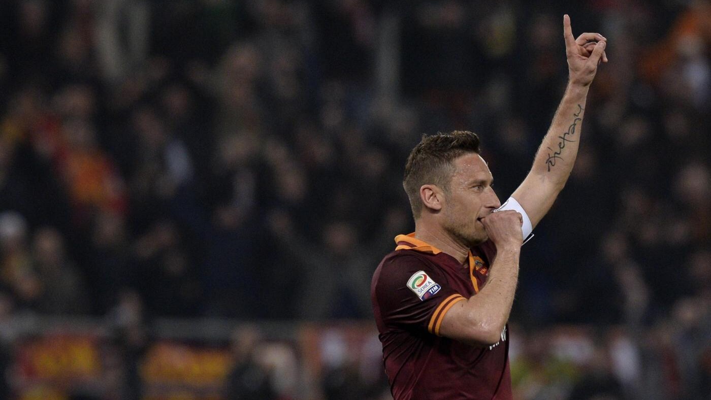 Totti: "De Sanctis è un leader, Strootman tornerà più forte di prima"