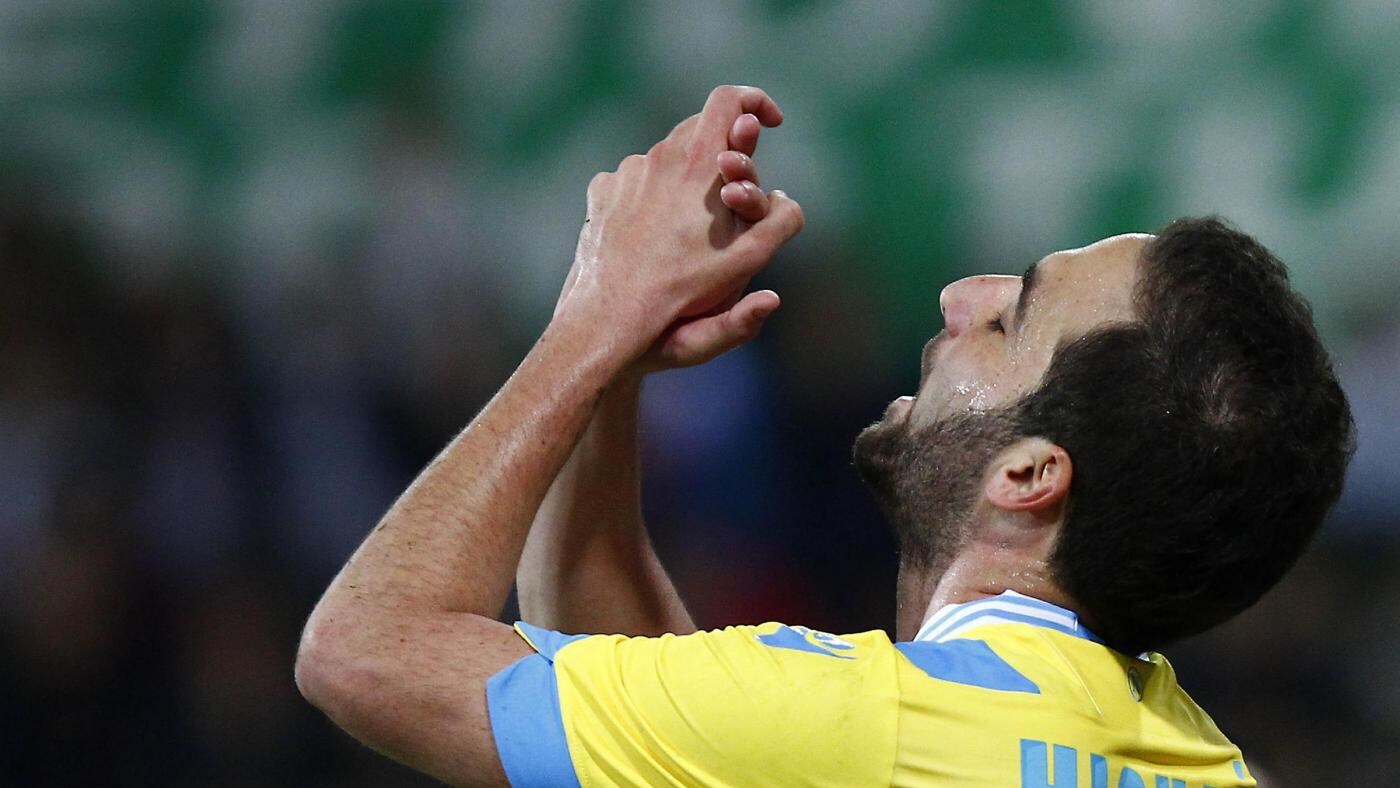 Napoli: infortunio per Higuain