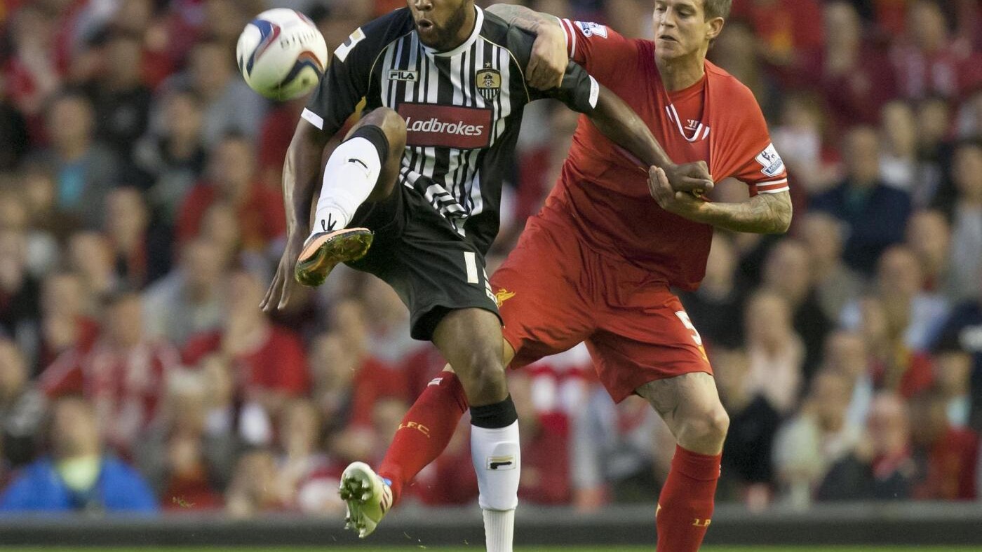 Agger, Adriano e Arbeloa nel mercato del Napoli