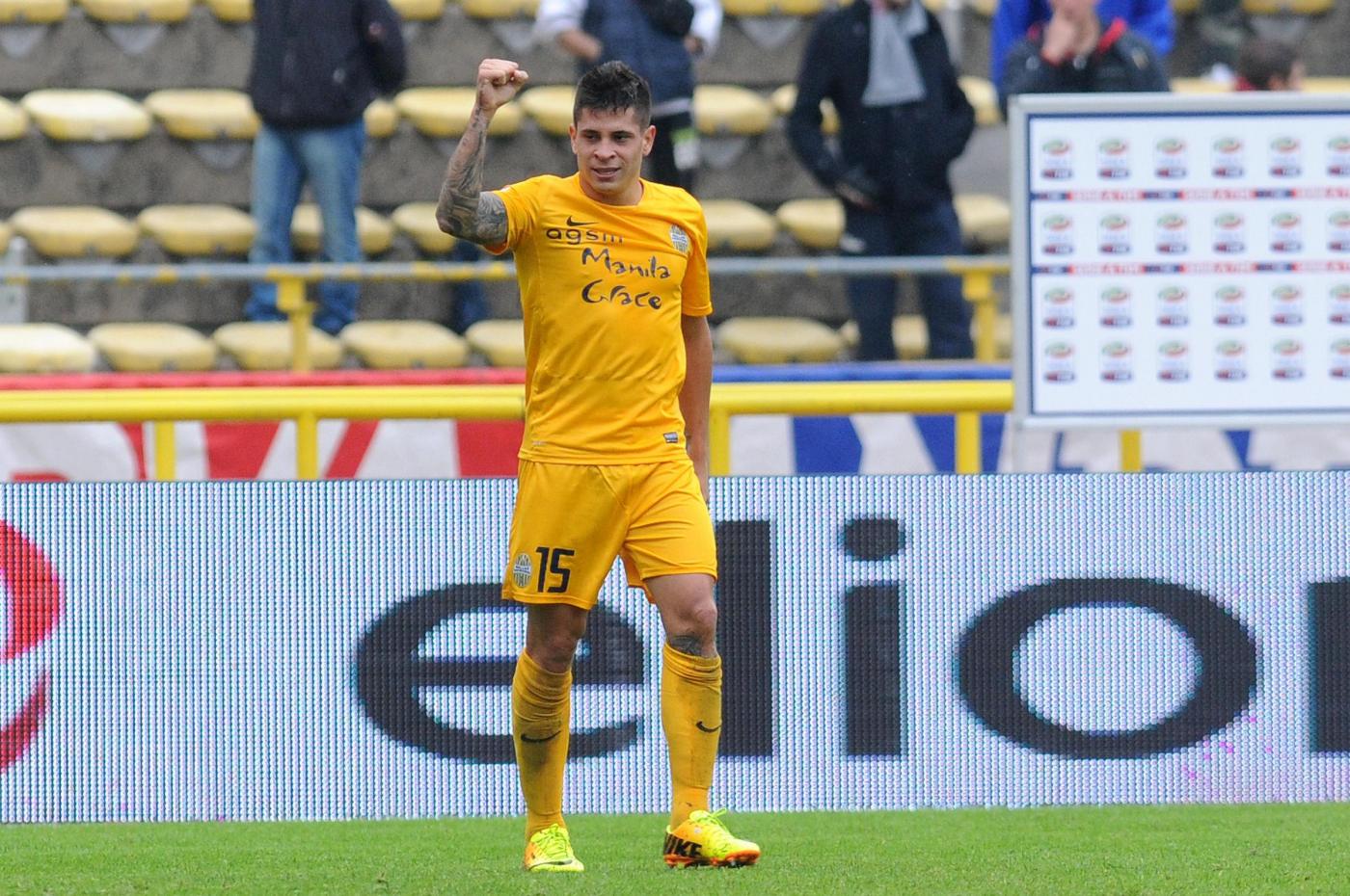 napoli sull'argentino del verona