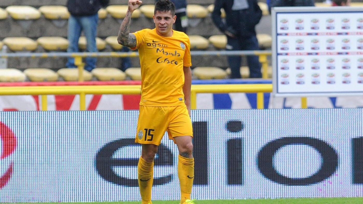 napoli sull'argentino del verona