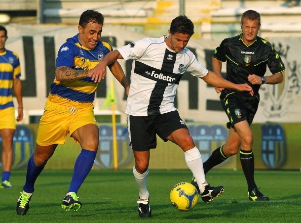 fabio-cannavaro-marca-benny-carbone