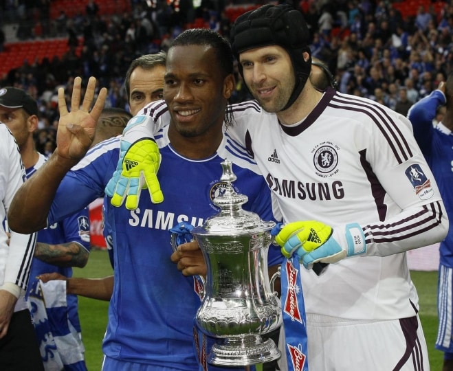 Drogba e Cech