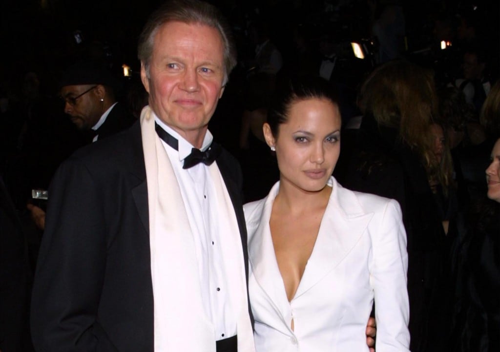 Il padre di Angelina Jolie Dell'asportazione dei seni l'ho saputo dai giornali