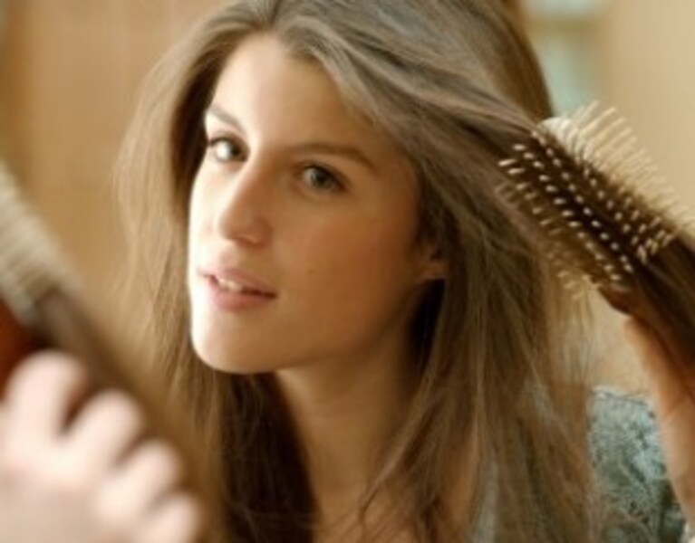 occorrente per spazzolare i capelli