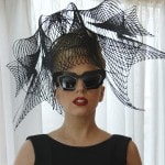 Lady Gaga fotografata nella sua suite di Hotel