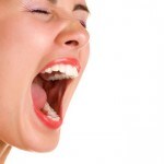 Portret of screaming woman